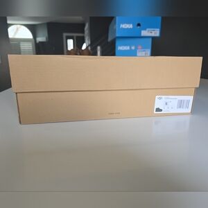 UGG Women's Black Classic Mini Platform Boot BOX ONLY Sz US 6